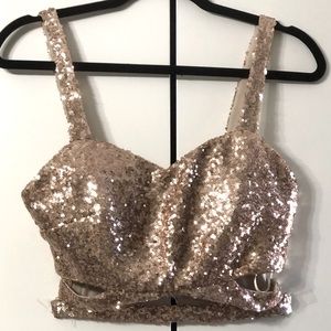 Sequence cut out crop top